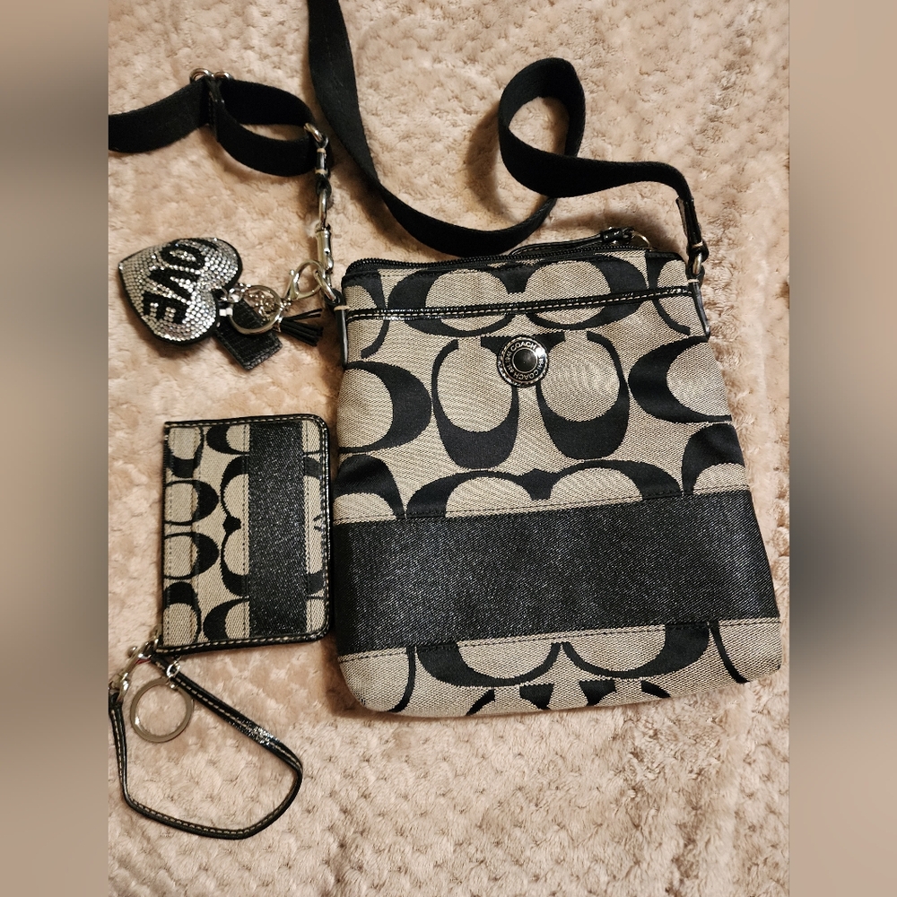 F/S!  Reposhed Bundle Bag Black  and Gray Signature Bag & more!